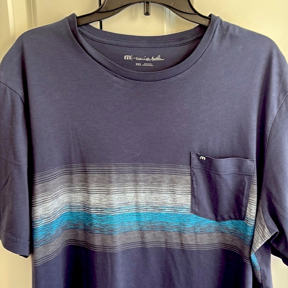 Travis Matthew t-shirt